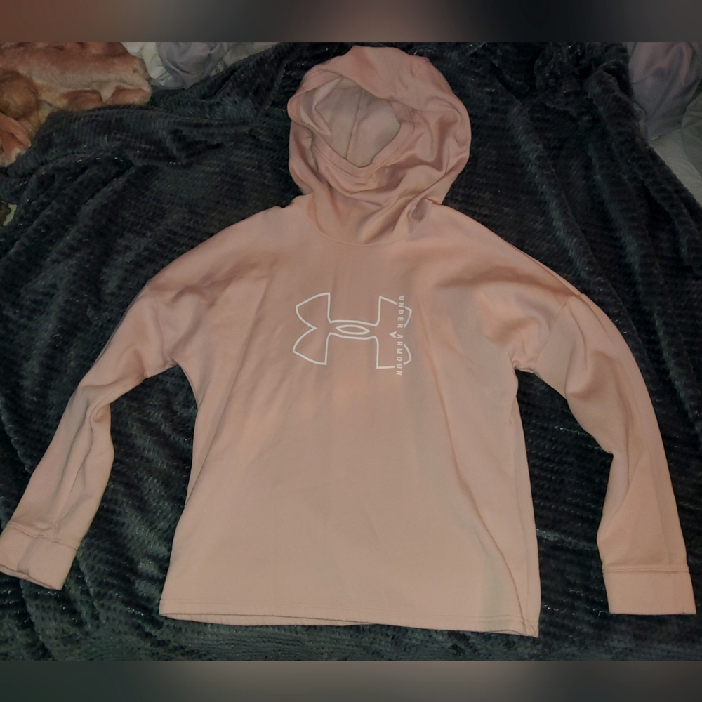 Under Armour, Women's Medium, Light Pink Pull-Over Hoodie